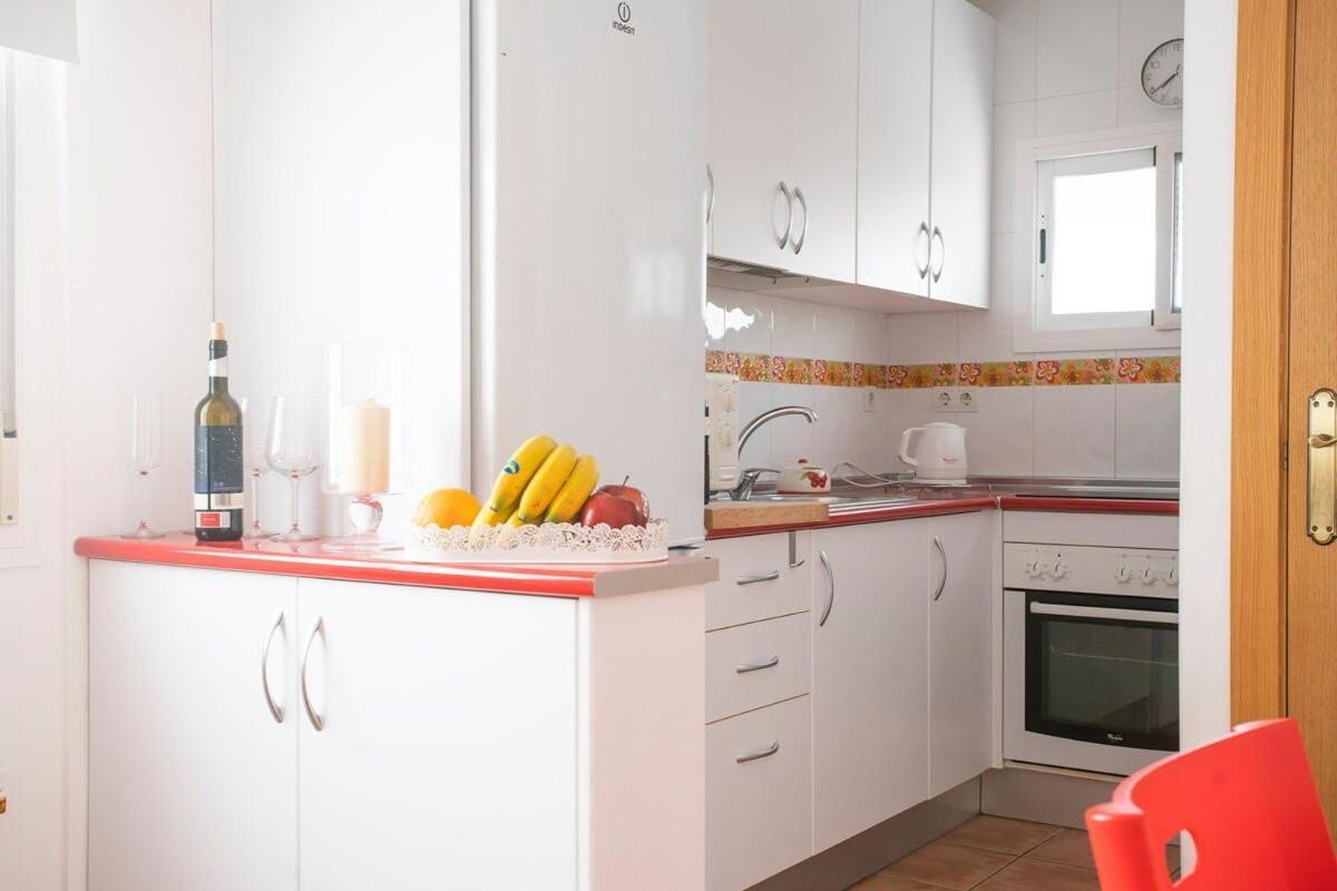 Bonito Apartamento Con Terraza - Pedregalejo Playa Малага Экстерьер фото