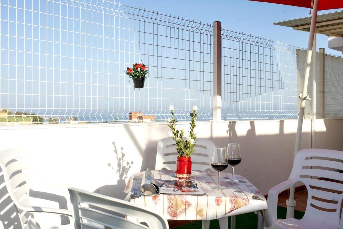 Bonito Apartamento Con Terraza - Pedregalejo Playa Малага Экстерьер фото